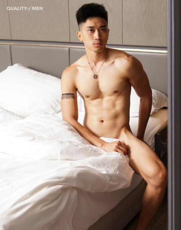 QM-3.2-暗黑-Kayson-4手聯彈噴發-Exclusive-Issue